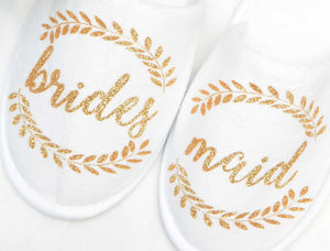 Closed Toe Slippers with wreath - SimplyNameIt